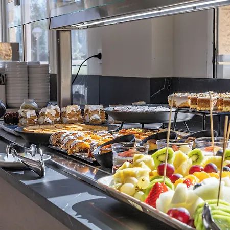 Senator Hotel 4*