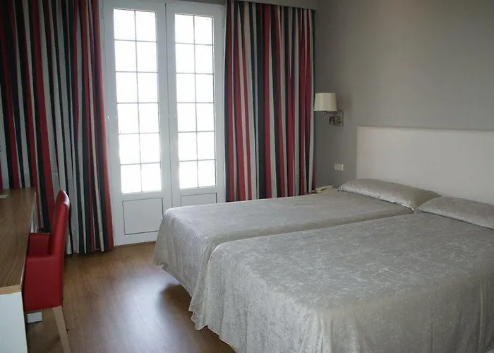 Senator Hotel Port-Mahon